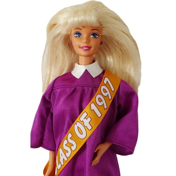 VTG Graduation Barbie Doll 1997 Special Edition Purple Gown Gold Sash Blonde - Picture 1 of 15